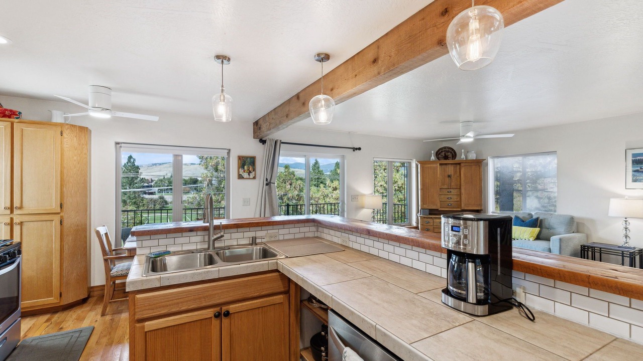 Photo of Others in University District