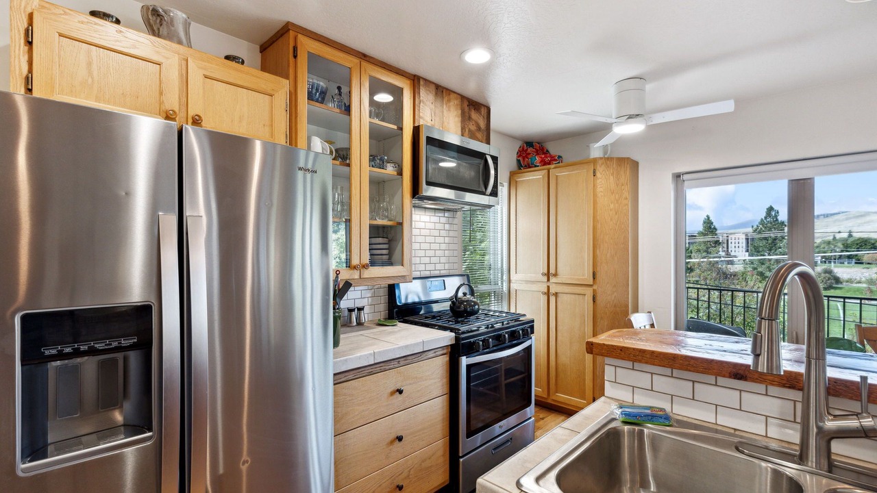 Photo of Others in University District