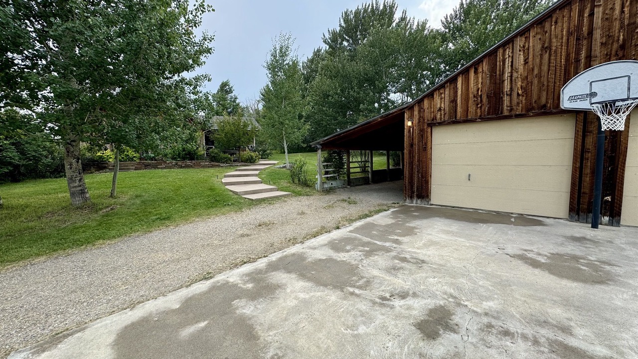 Photo of Outdoor in McAllister