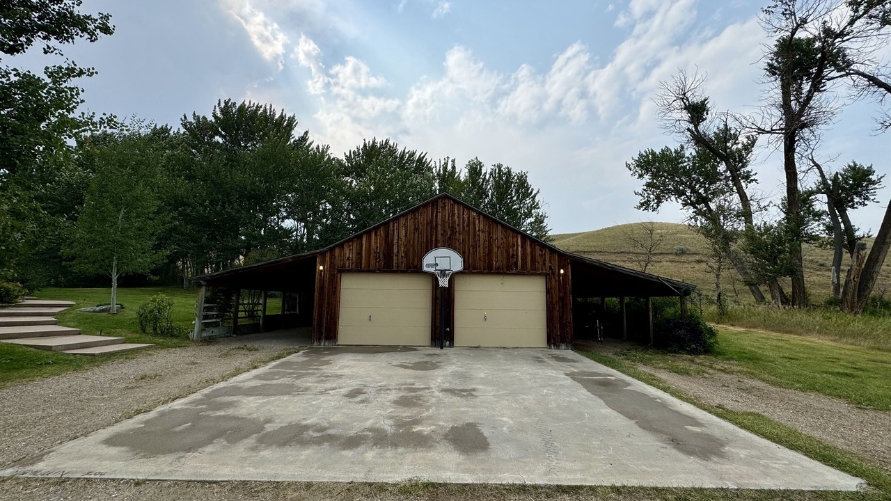 Photo of Outdoor in McAllister