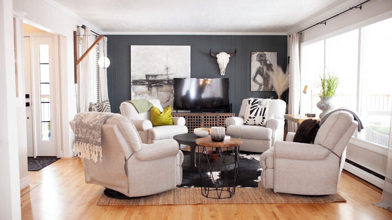 Photo of Livingroom in Farviews - Pattee Canyon