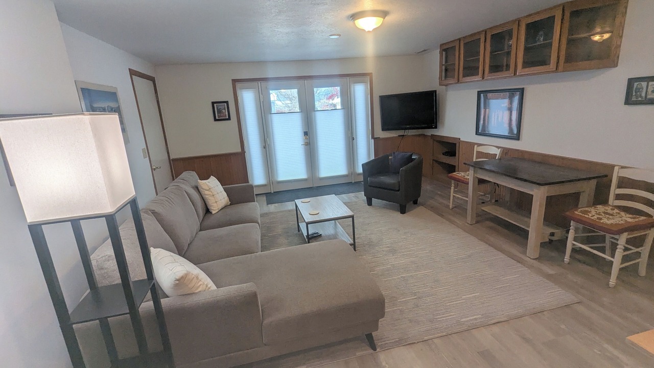 Photo of Livingroom in Miller Creek