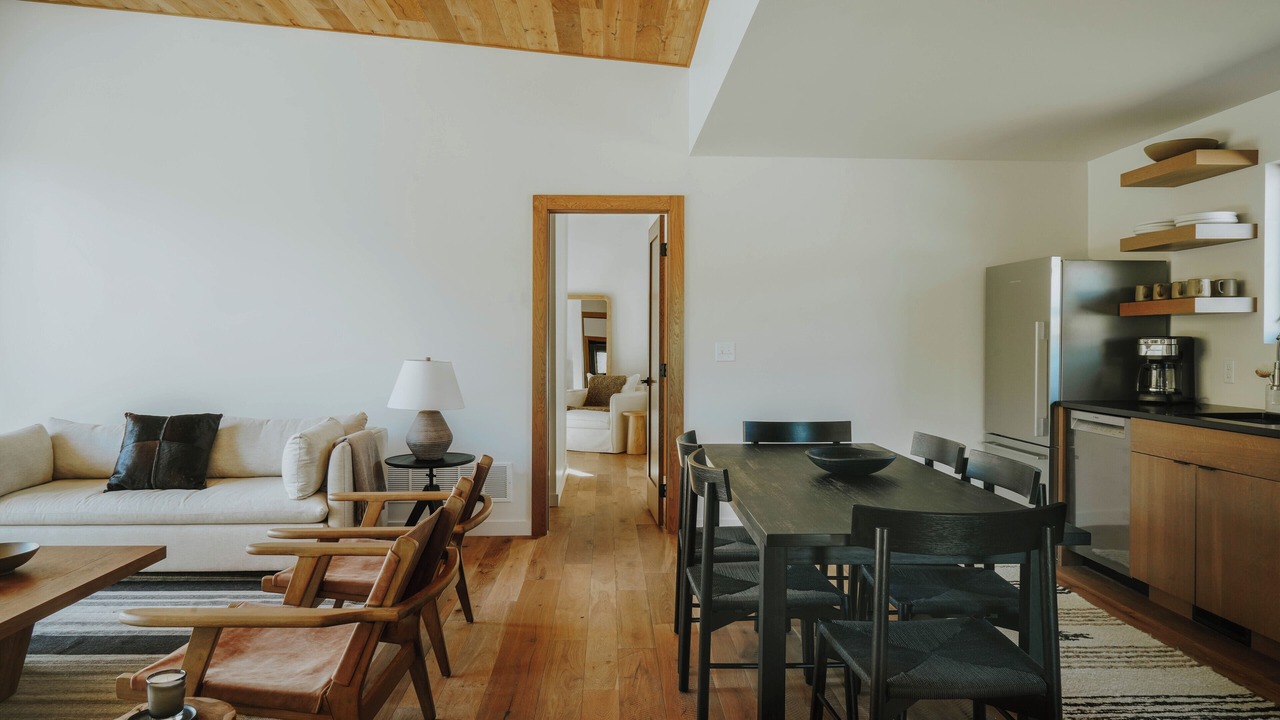 Photo of Livingroom in Emigrant