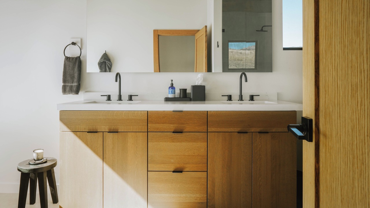 Photo of Bathroom in Emigrant
