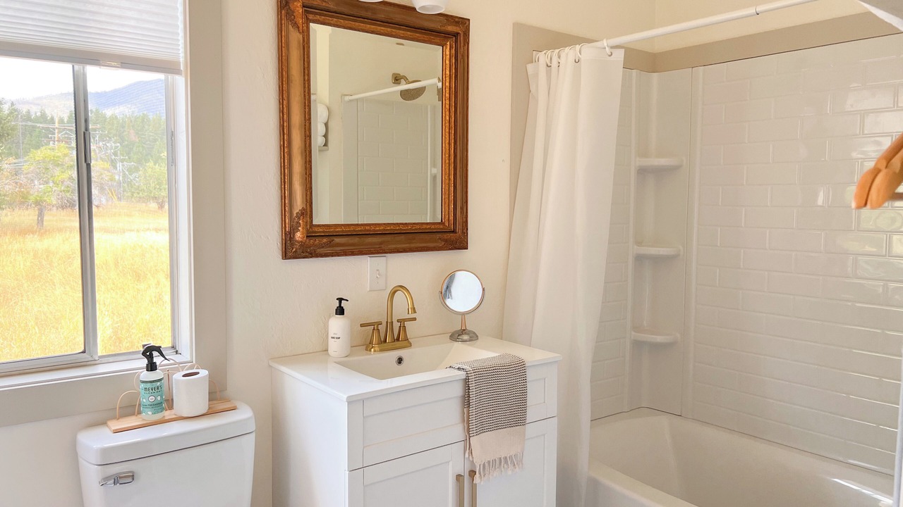 Photo of Bathroom in Thompson Falls