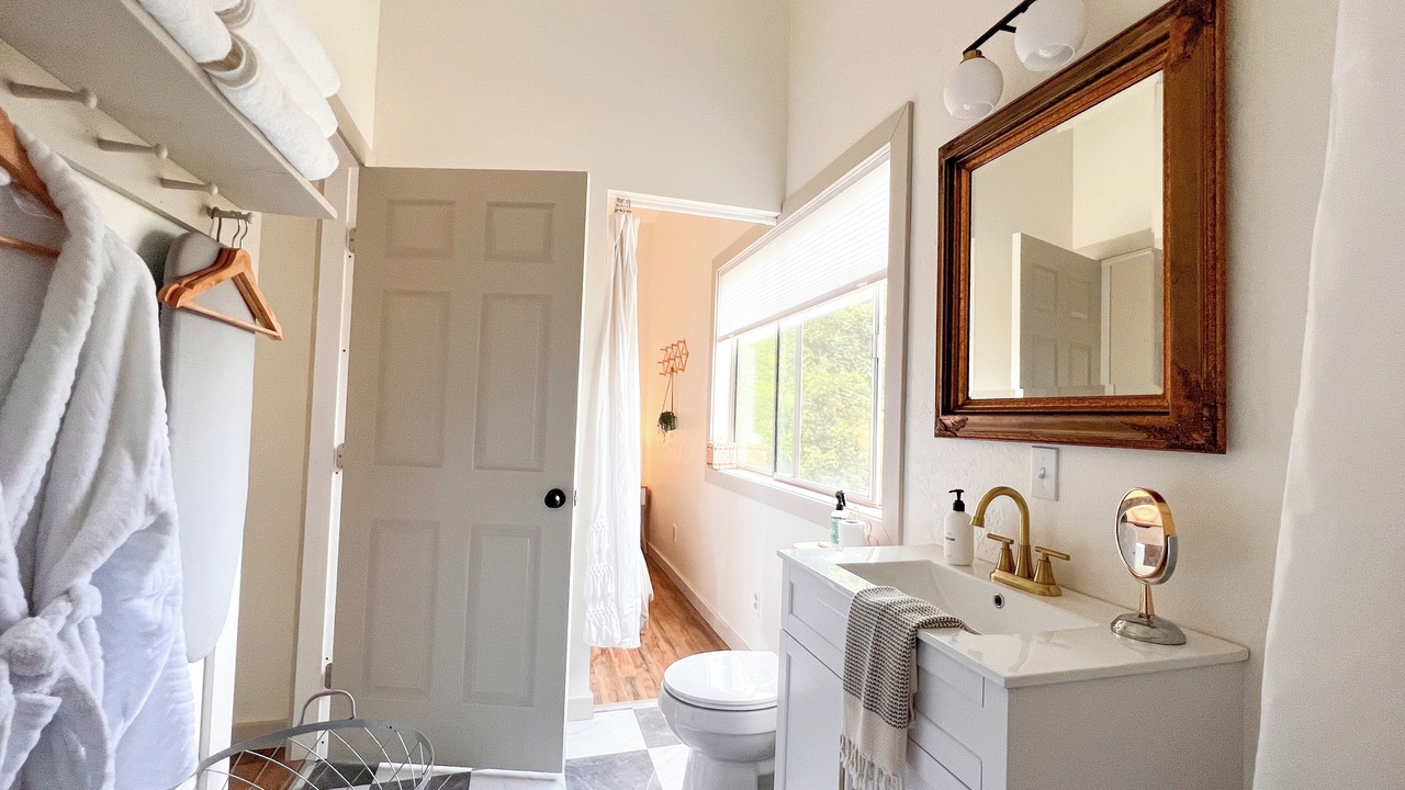 Photo of Bathroom in Thompson Falls