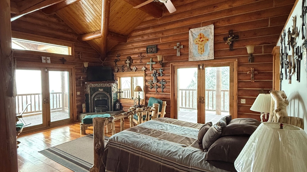 Photo of Livingroom in Butte