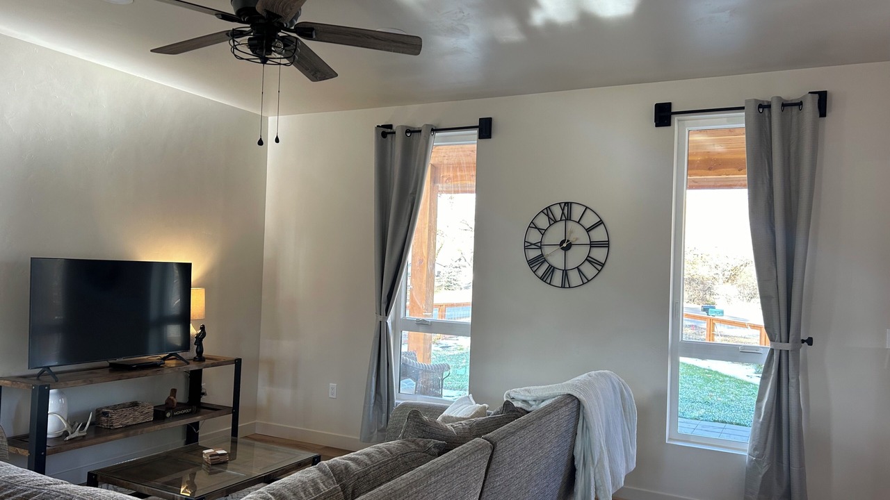 Photo of Livingroom in Darby