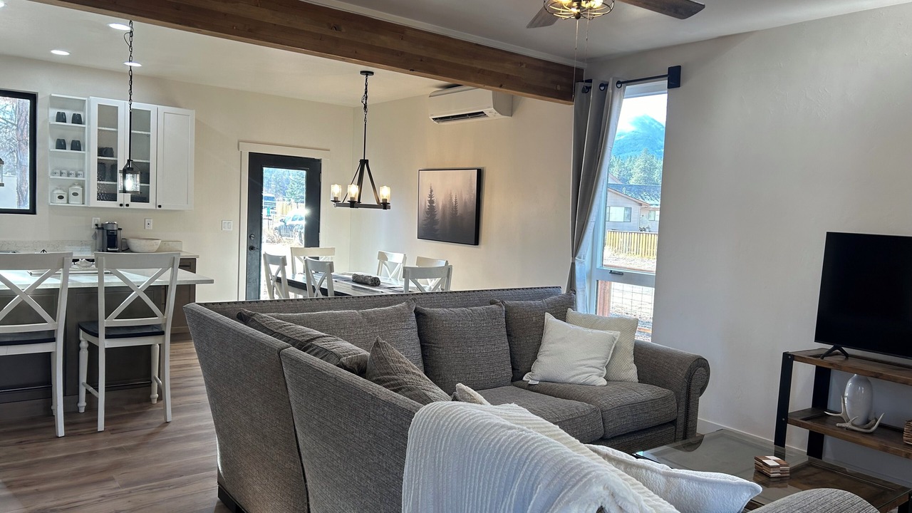 Photo of Livingroom in Darby