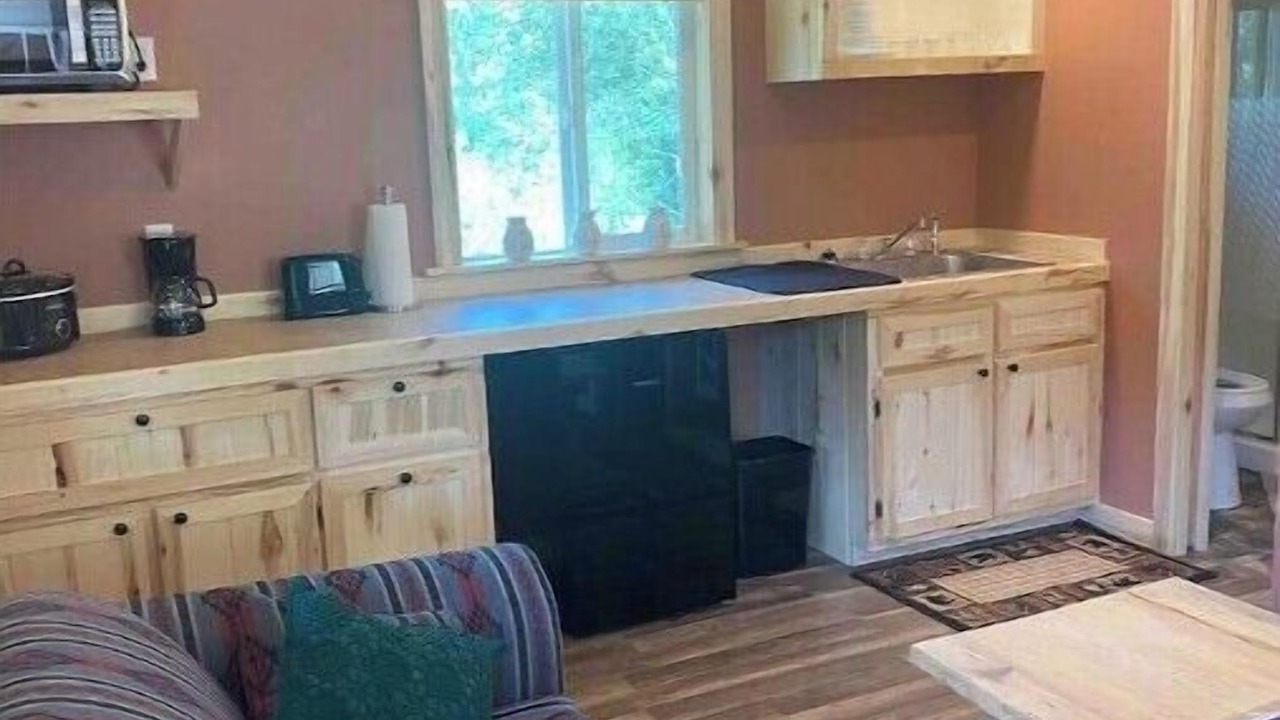 Photo of Livingroom in Babb