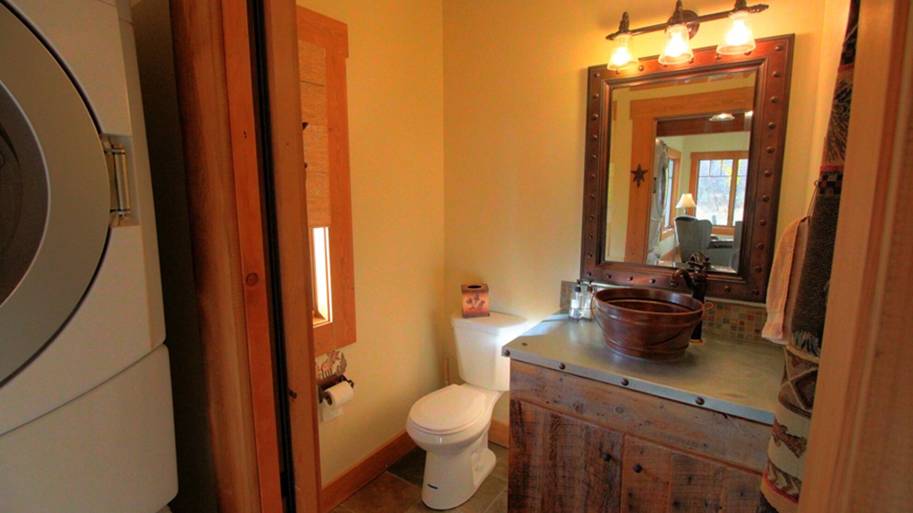 Photo of Bathroom in Glen