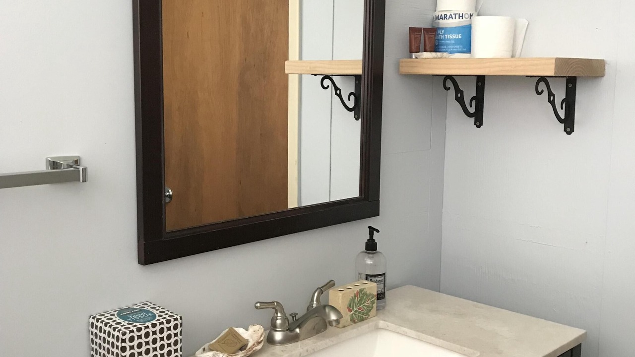 Photo of Bathroom in East Glacier Park Village