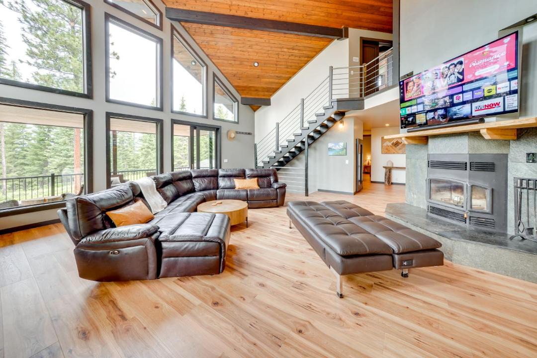 Photo of Livingroom in Trout Creek
