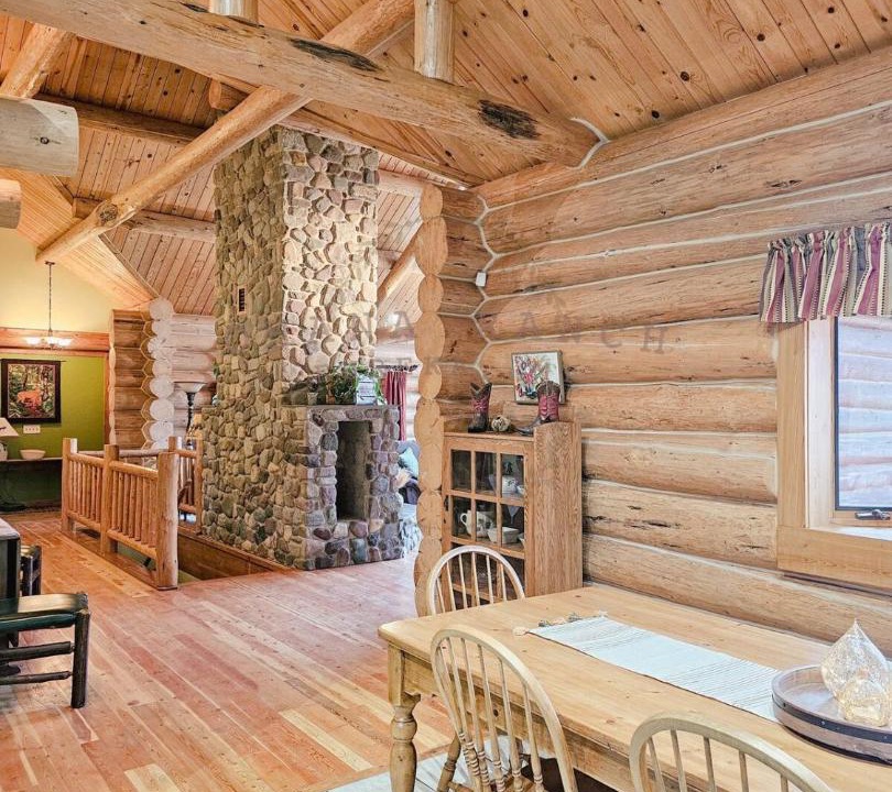 Photo of Others in Eureka