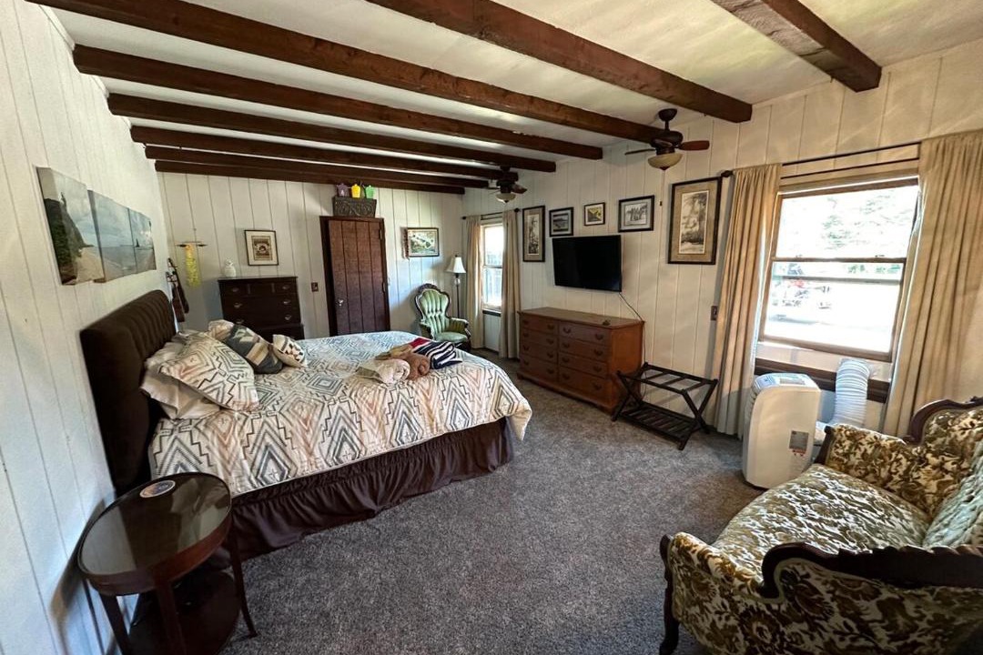 Photo of Bedroom in Woods Bay
