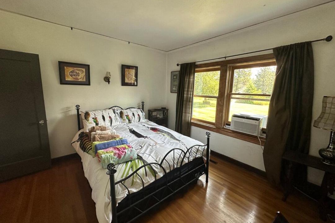 Photo of Bedroom in Woods Bay