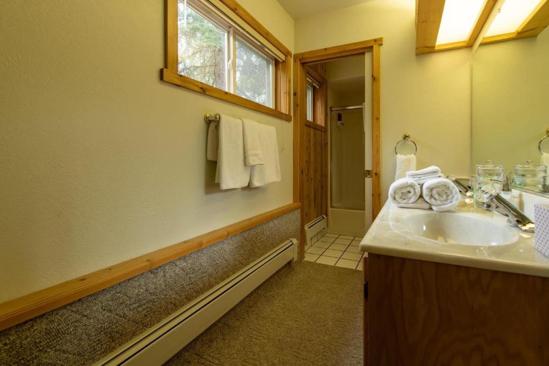 Photo of Bathroom in Eureka