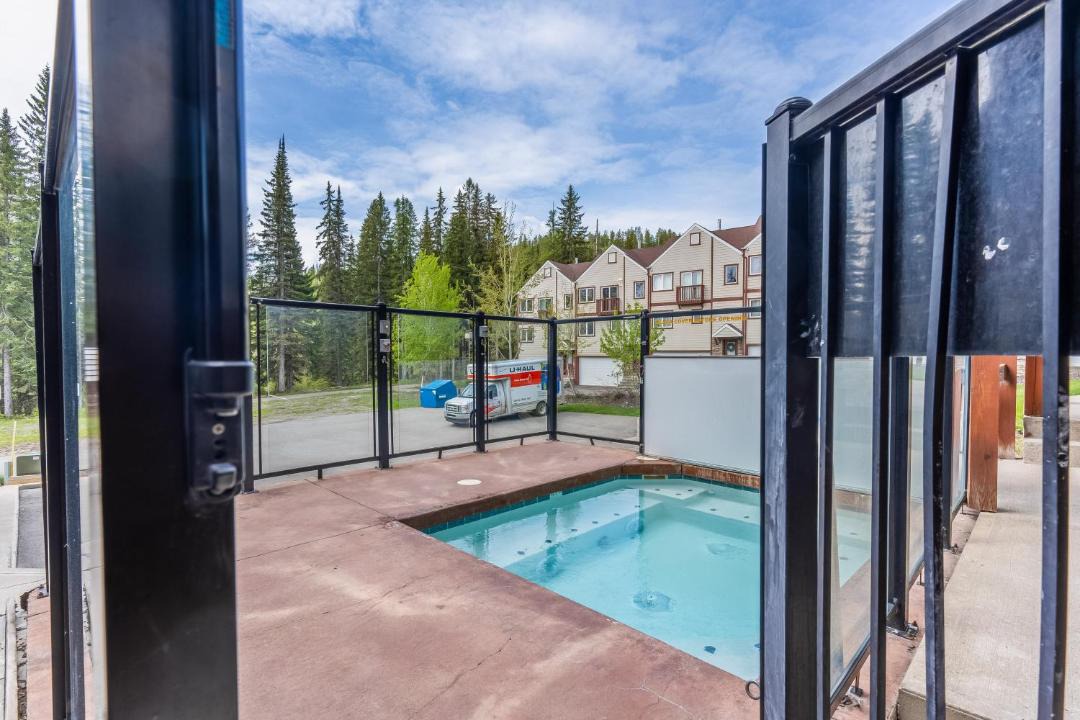 Photo of Patio Balcony in Whitefish