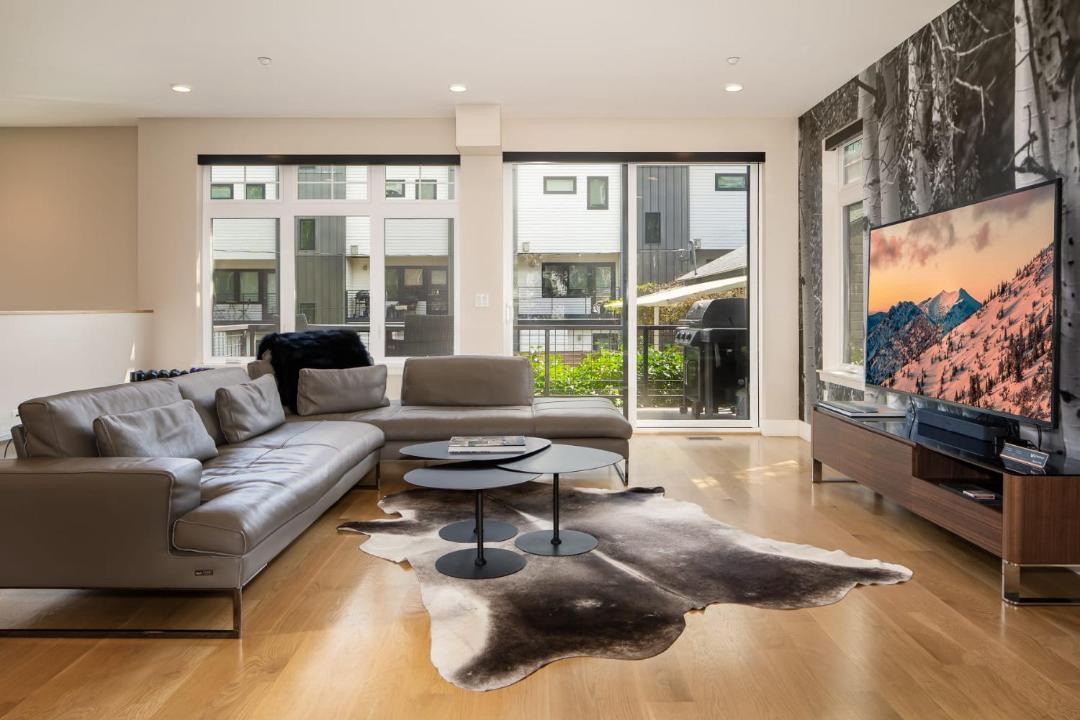 Photo of Livingroom in Downtown Bozeman