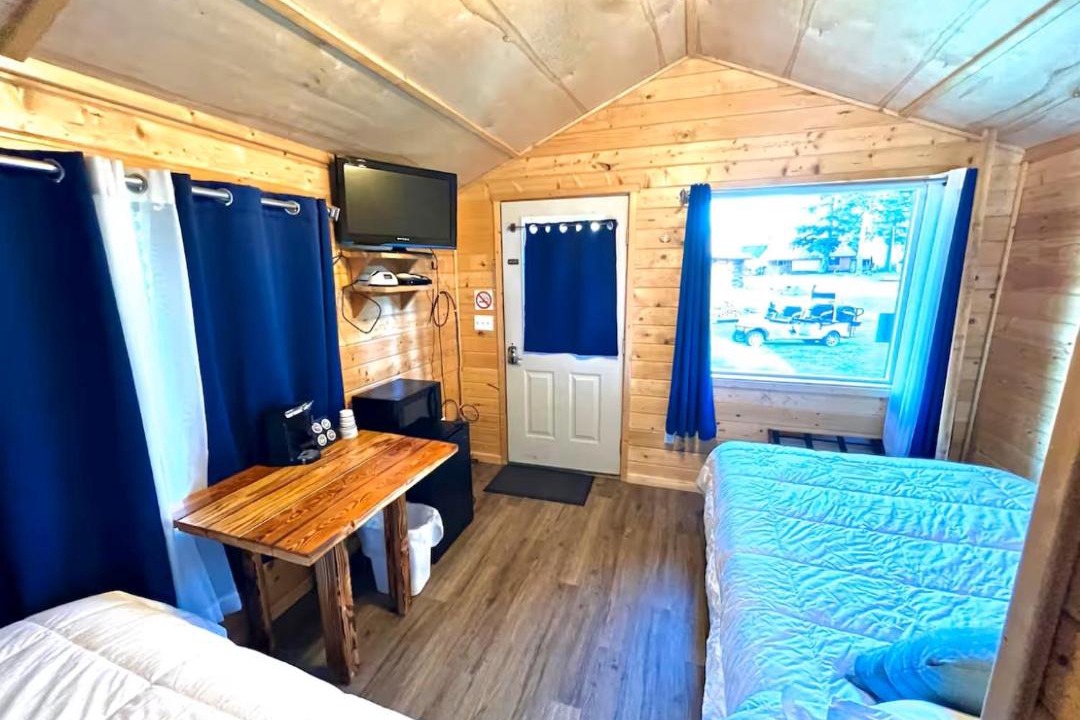 Photo of Bedroom in West Glacier