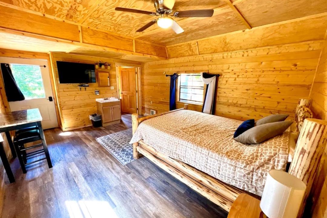 Photo of Bedroom in West Glacier
