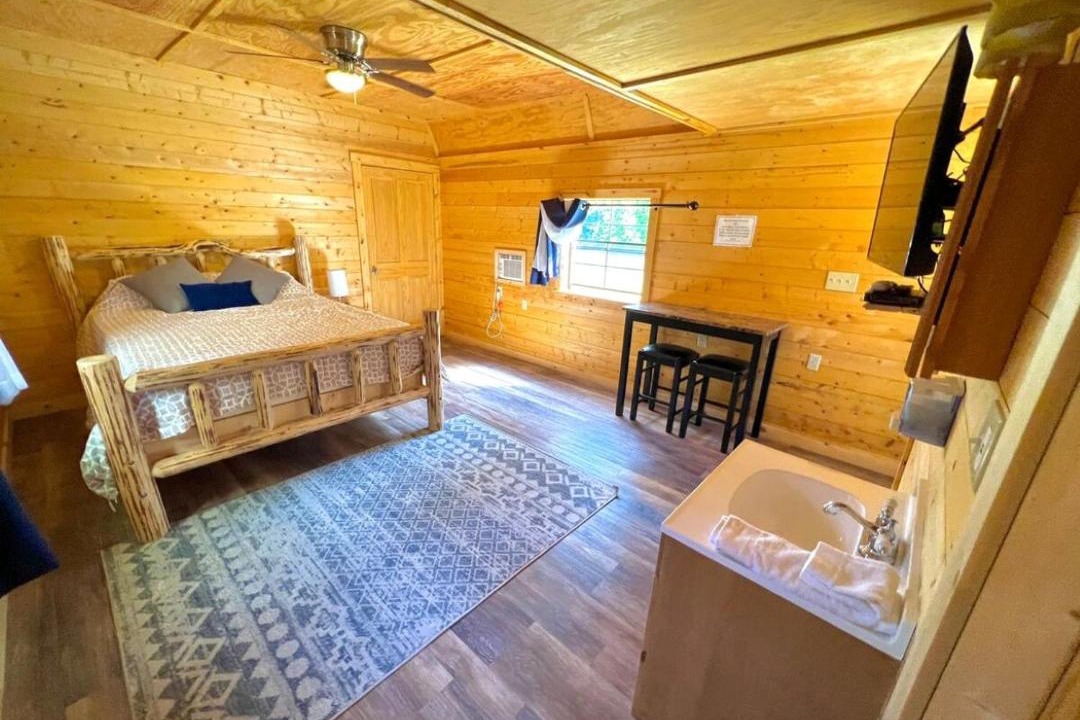 Photo of Bedroom in West Glacier