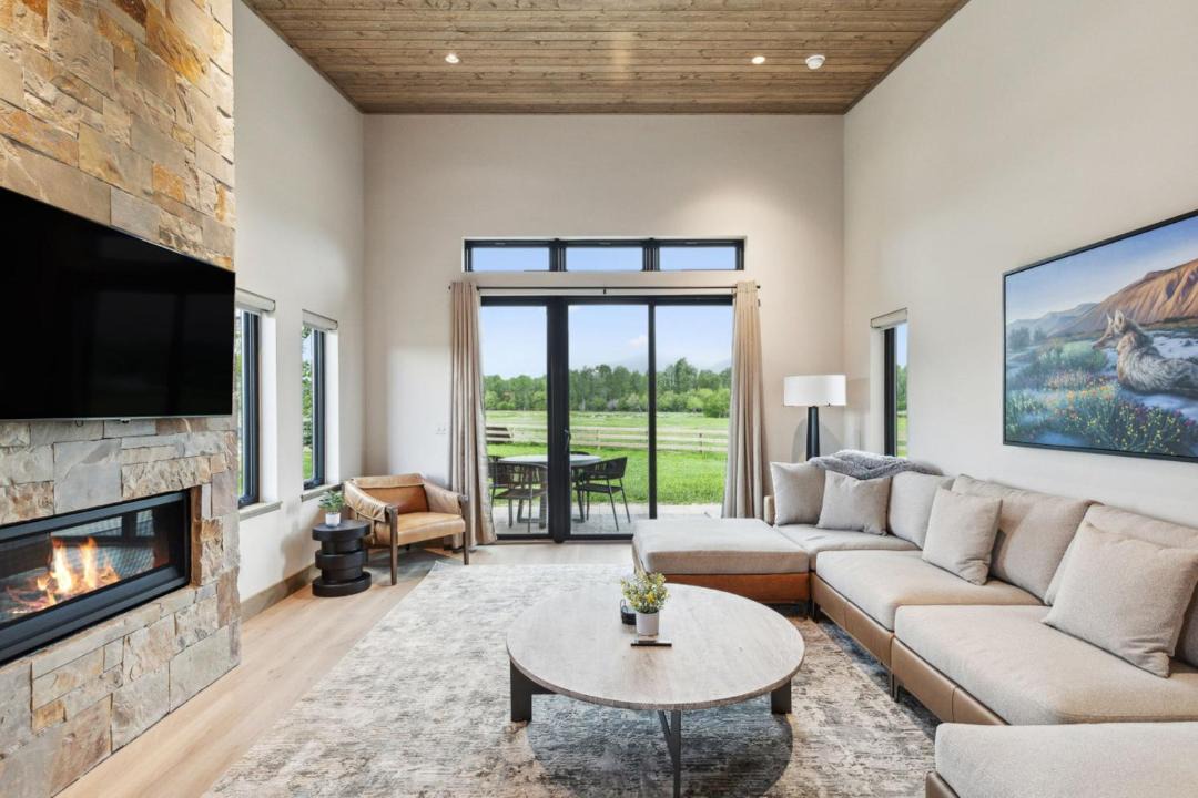 Photo of Livingroom in Hamilton