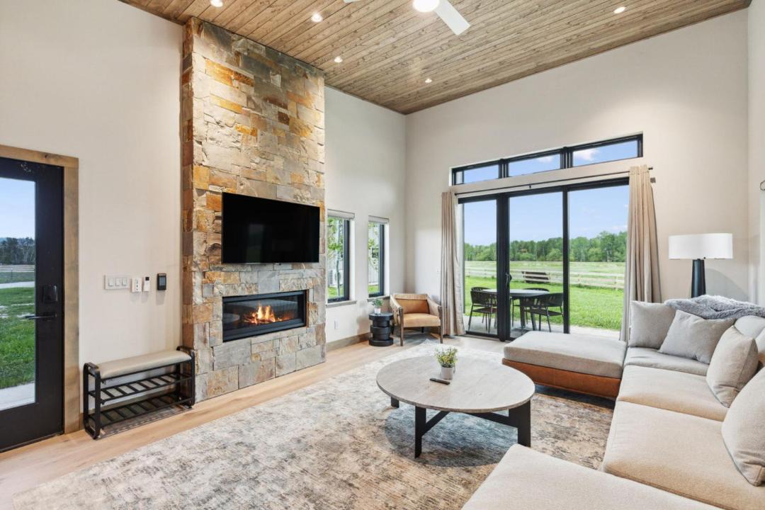 Photo of Livingroom in Hamilton