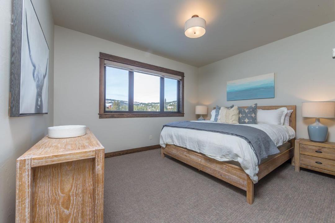 Photo of Others in Big Sky