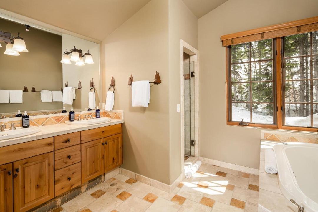 Photo of Bathroom in Big Sky
