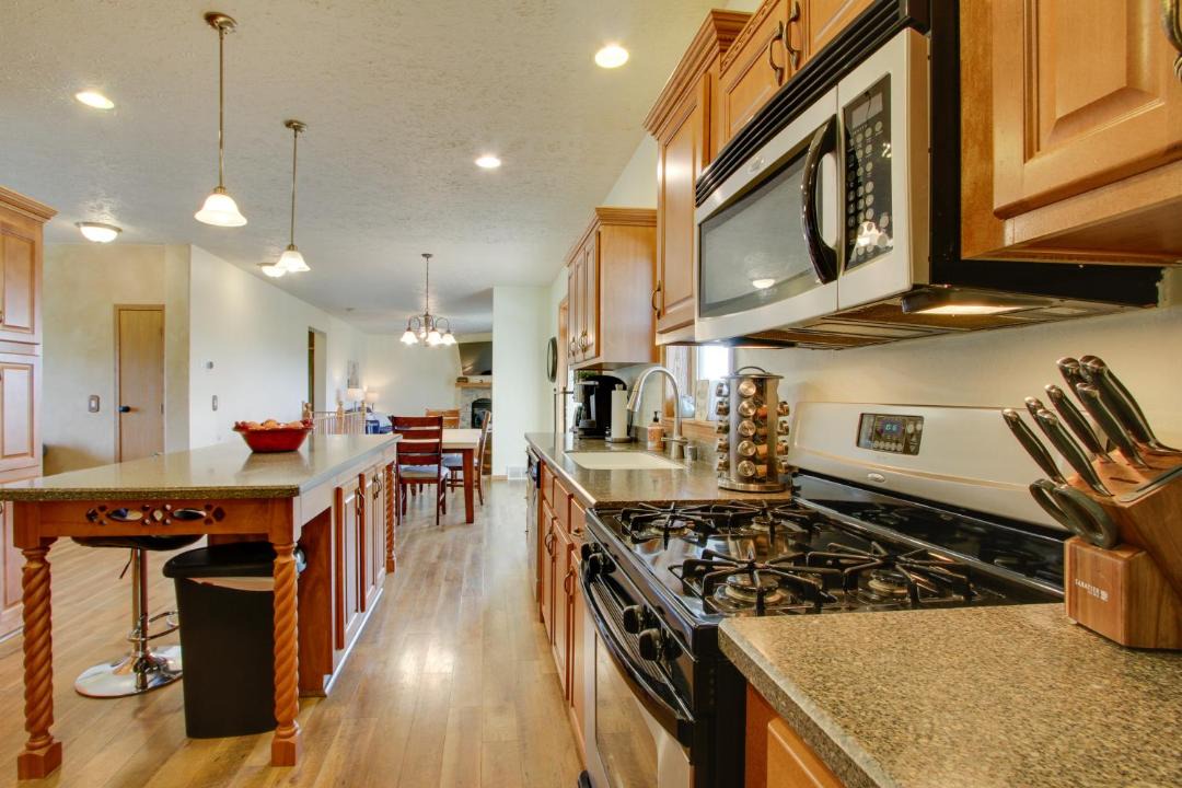 Photo of Others in Helena