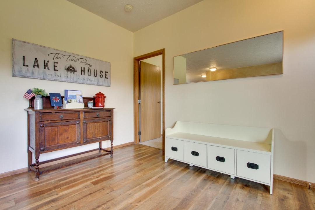 Photo of Others in Helena