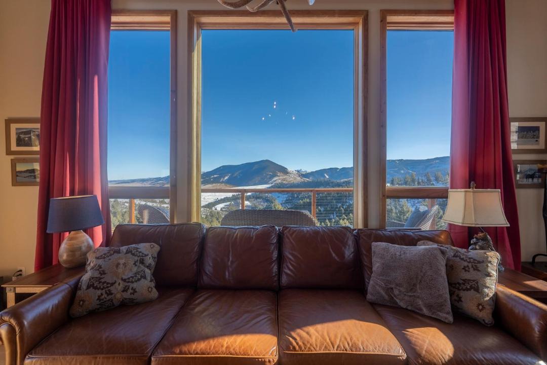 Photo of Livingroom in Livingston