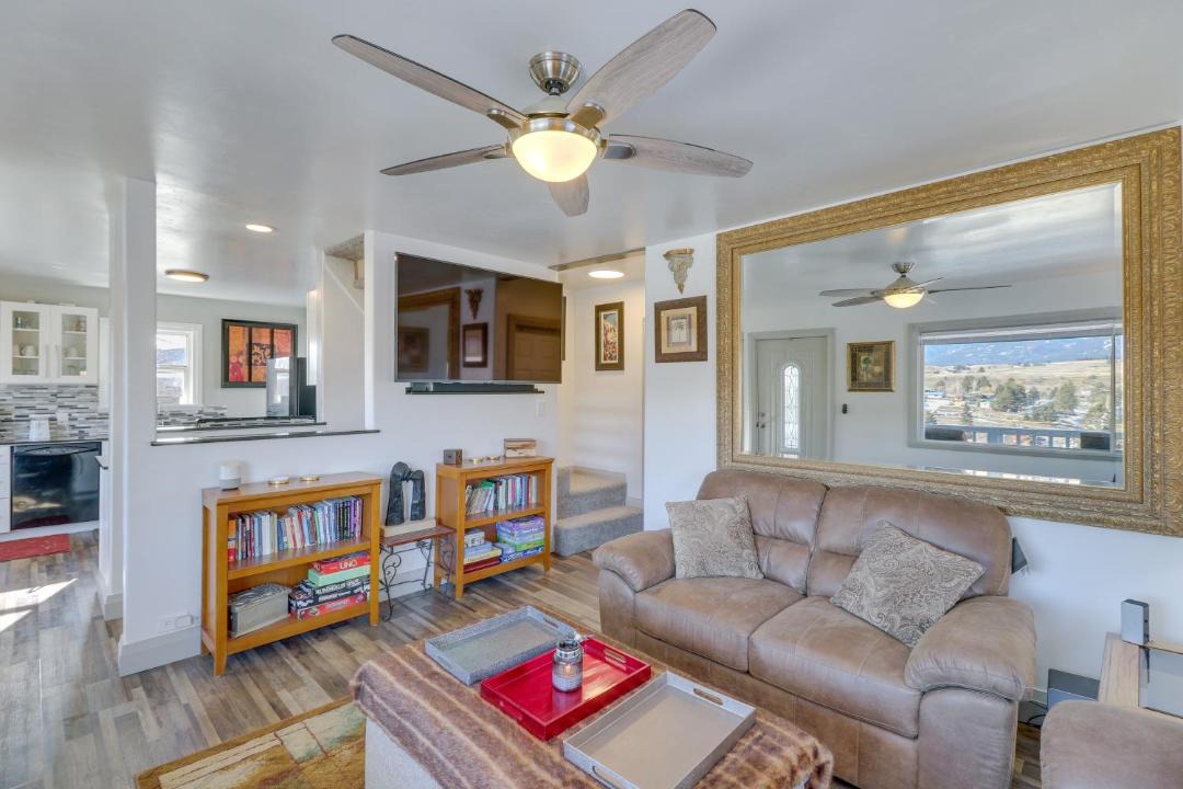 Photo of Others in Eureka