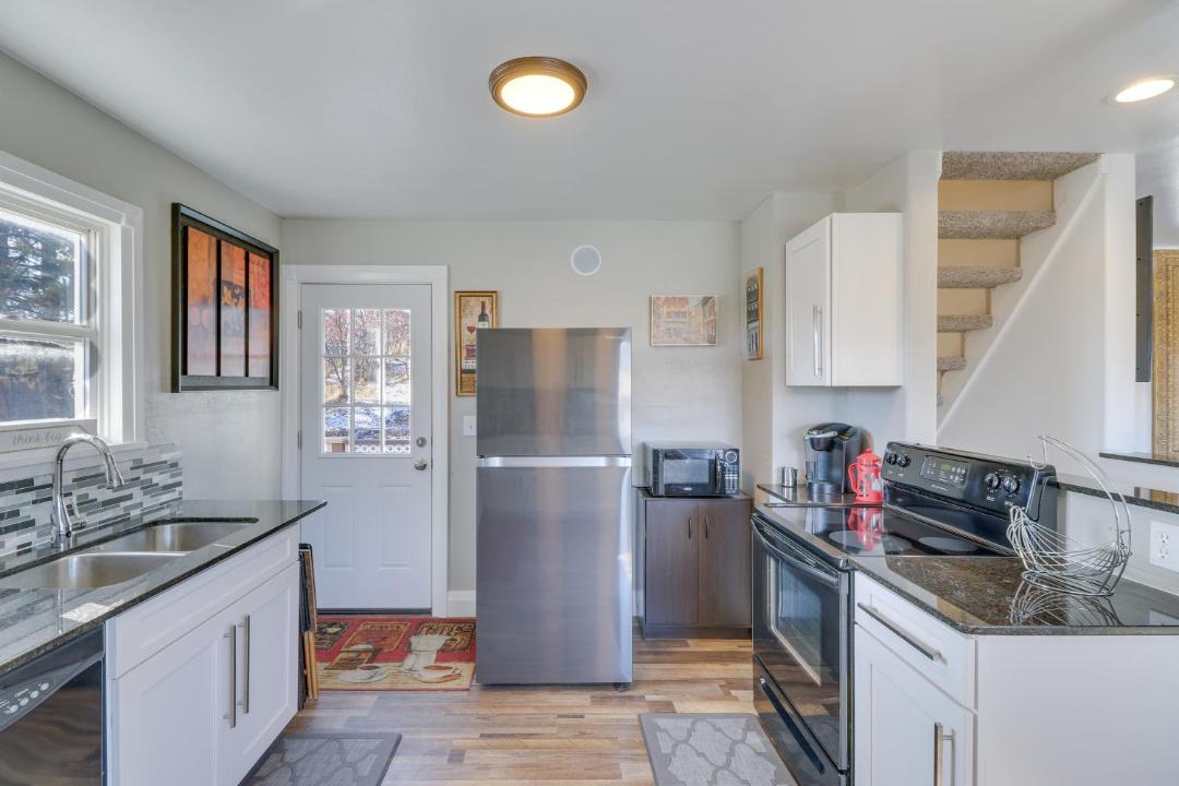 Photo of Others in Eureka