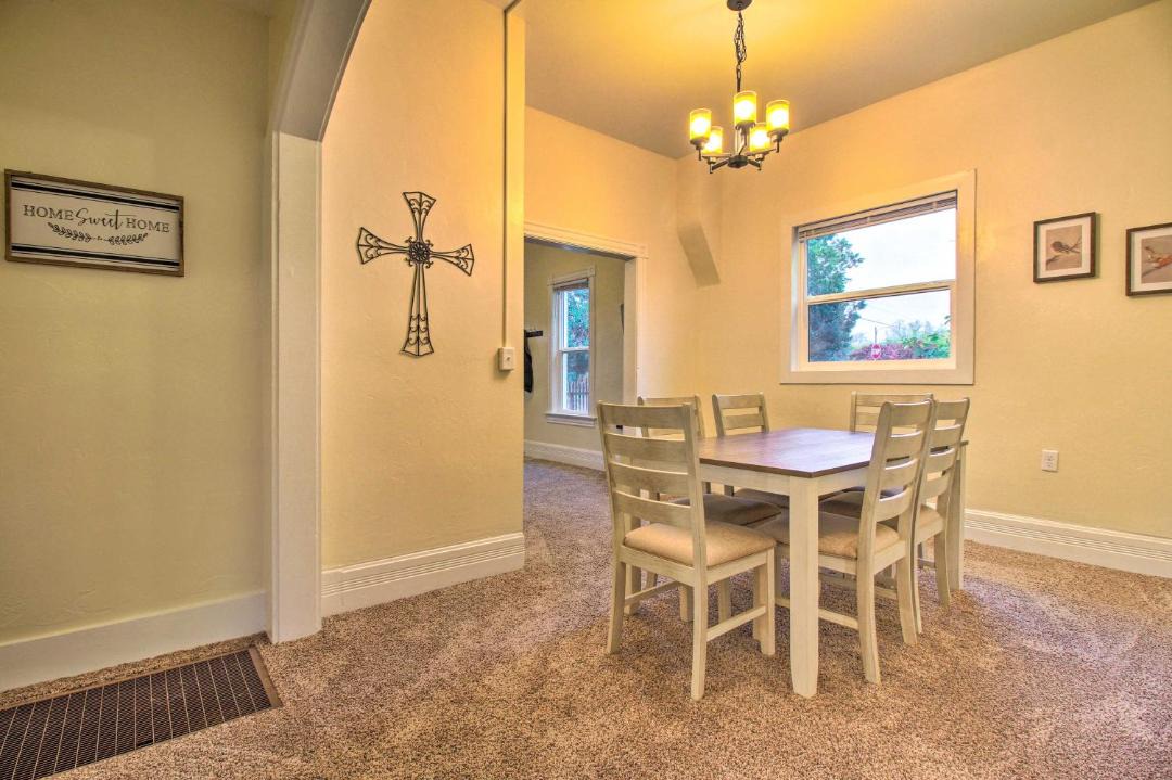 Photo of Livingroom in Helena