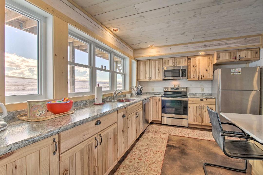 Photo of Kitchen in White Sulphur Springs