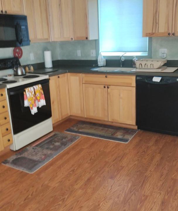 Photo of Kitchen in White Sulphur Springs