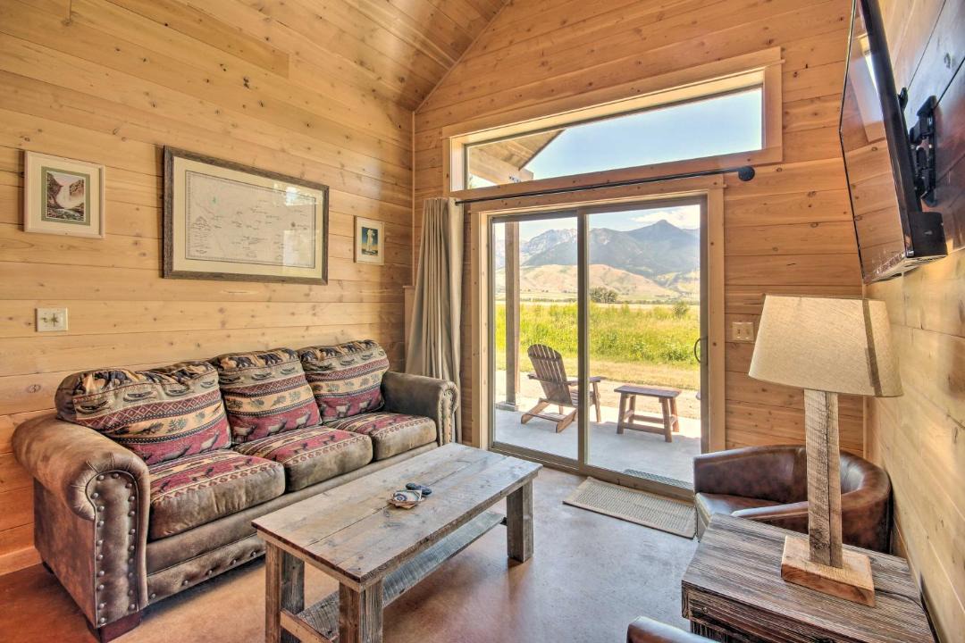 Photo of Livingroom in Livingston