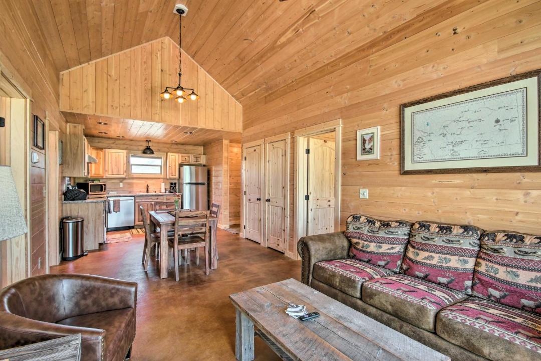 Photo of Livingroom in Livingston