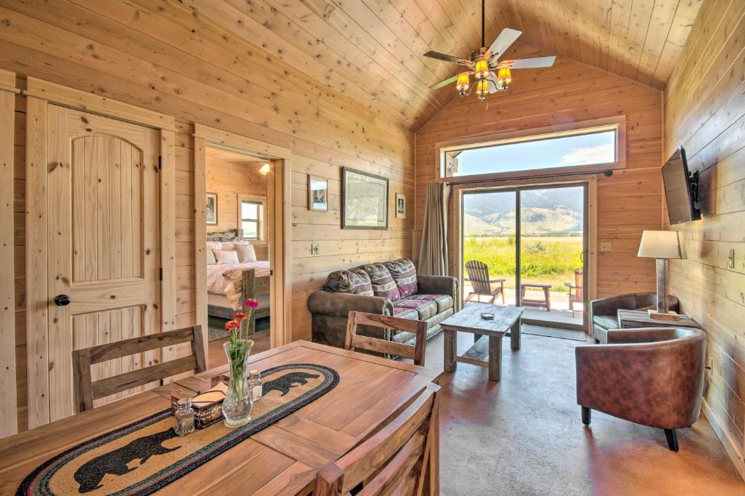 Photo of Livingroom in Livingston