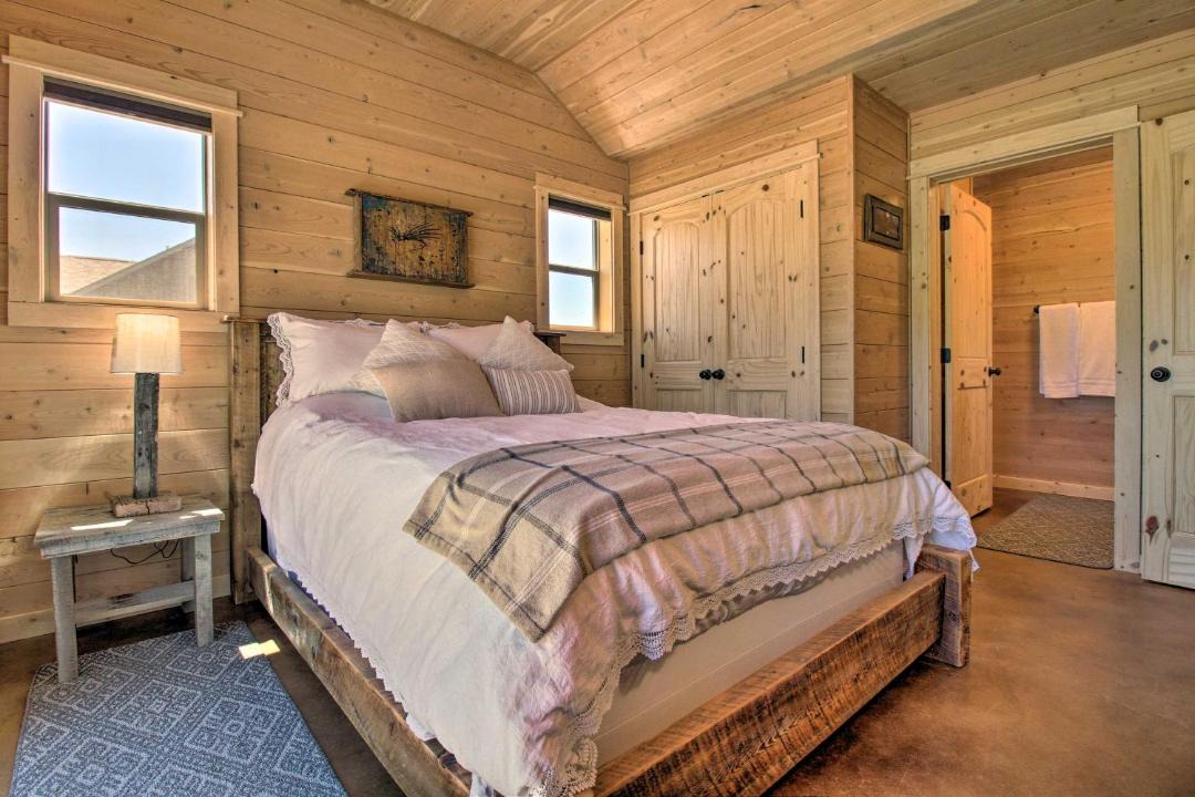 Photo of Bedroom in Livingston