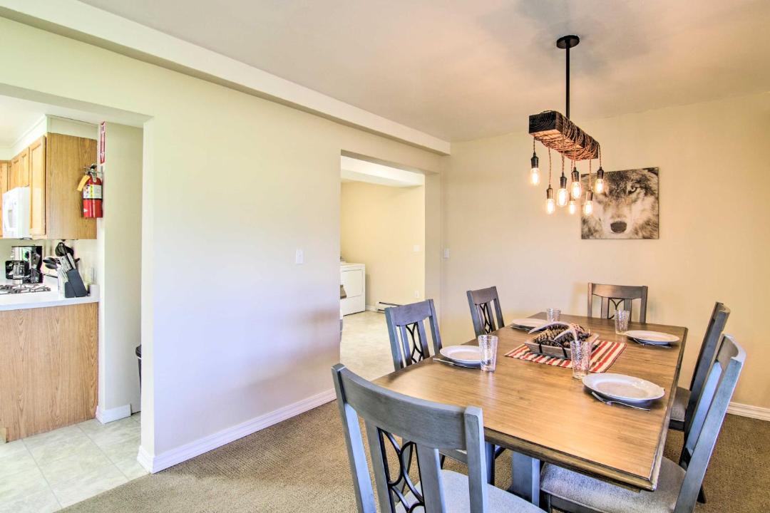 Photo of Others in Emigrant