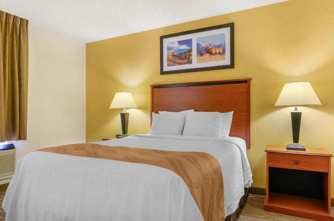 Photo of Bedroom in Dillon