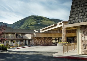 DoubleTree by Hilton Missoula Edgewater