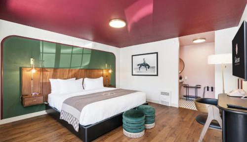 King Room - Exterior Access/Non-Smoking