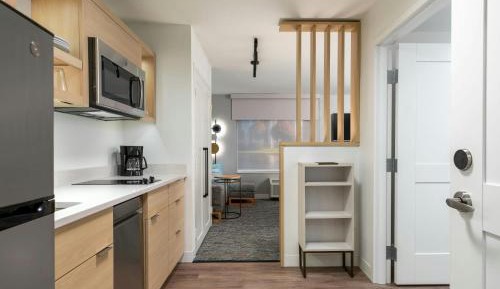 King Studio with Sofa Bed and Balcony - River View
