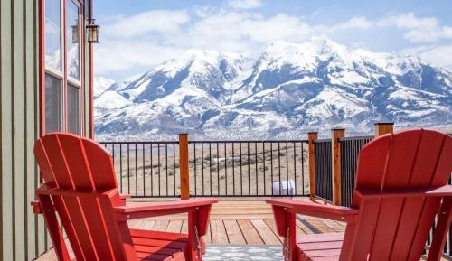 Three-Bedroom Vacation Home 