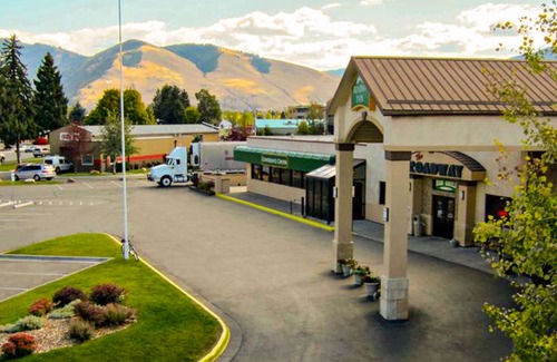 Westside Hotel | Broadway Inn Conference Center