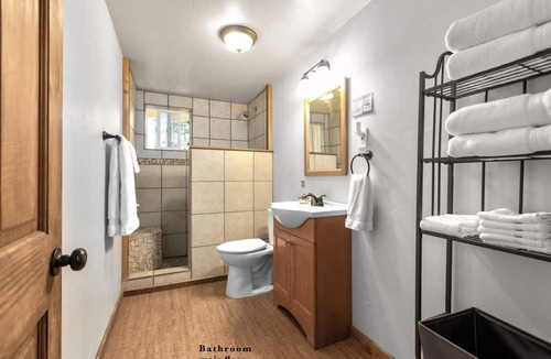 East Glacier Park Cabin | Summit Mountain Lodge and Steakhouse